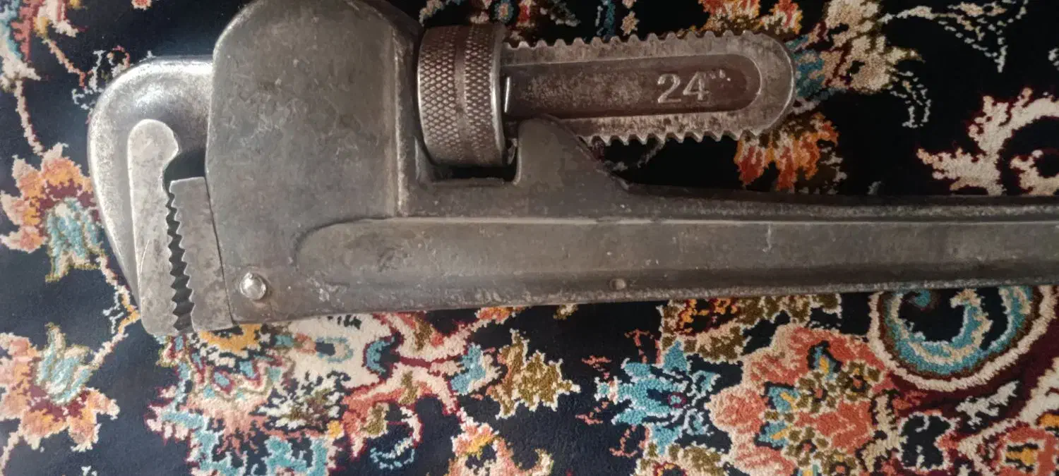 آچار|ابزارآلات|اراک, |دیوار