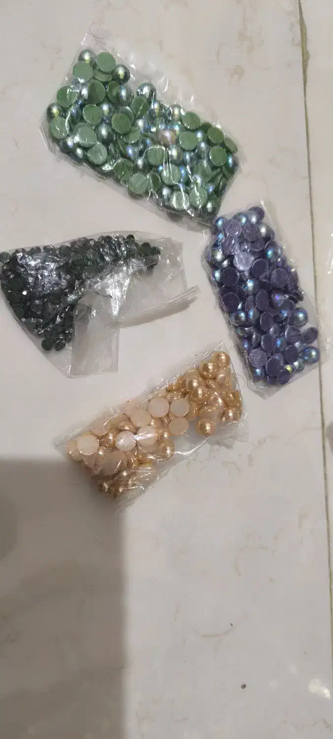 تعدادی وسایل تزیینی خیاطی|لوازم خیاطی و بافتنی|کرمانشاه, |دیوار