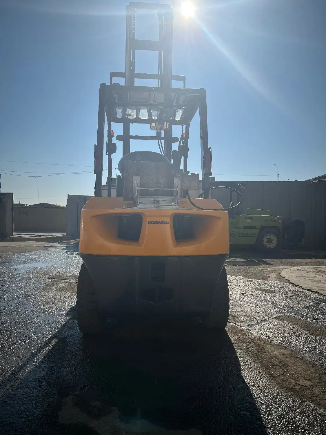 لیفتراک ۳ تن کوماتسو خط ۱۷ مدل ۲۰۱۷ گازسوز درحد|خودرو سنگین|تهران, بروجردی|دیوار