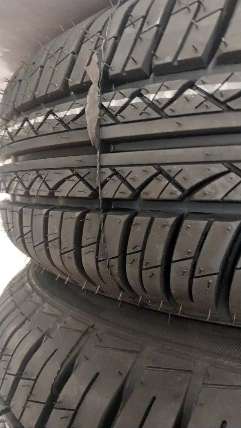 لاستیک بارز 175/70/13 سال 2025|قطعات یدکی و لوازم جانبی|رشت, پورسینا|دیوار