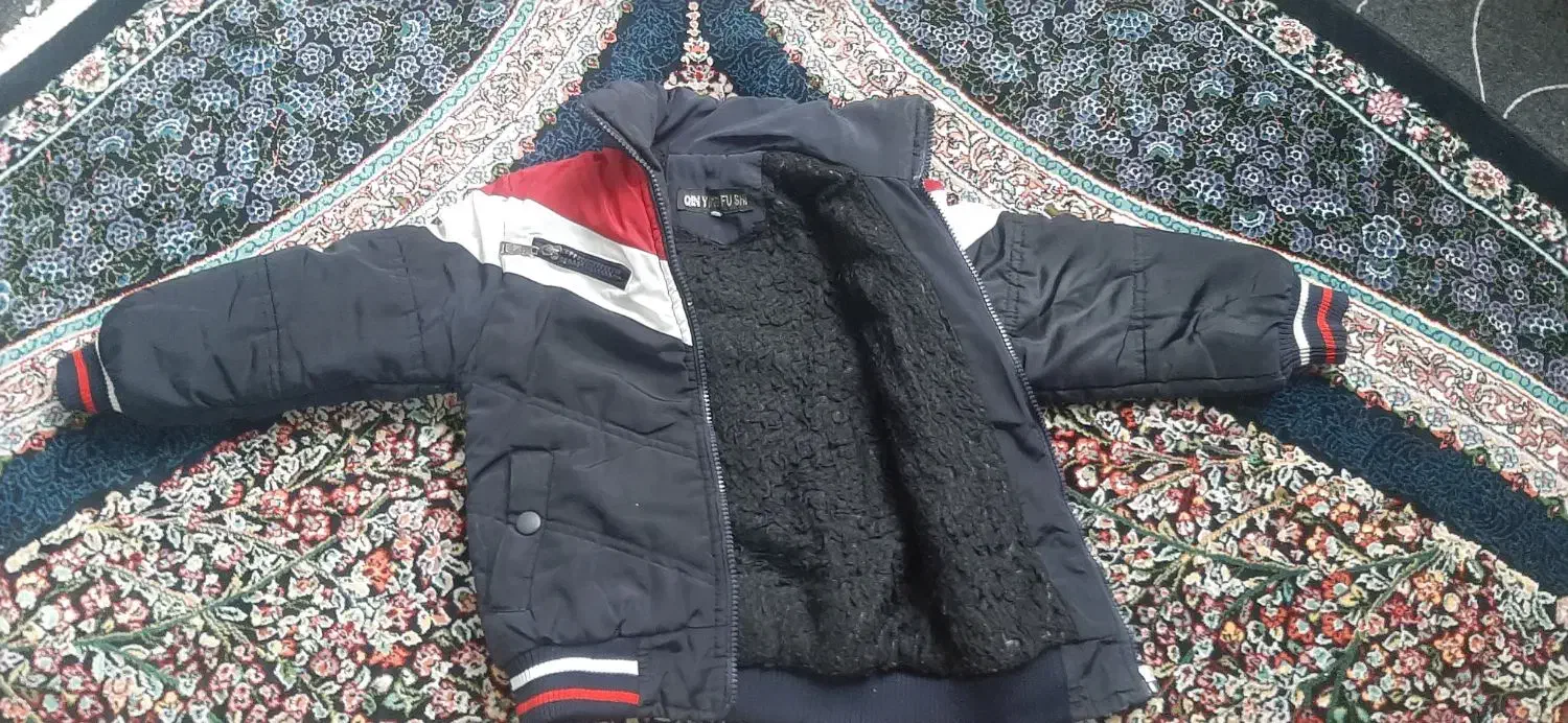 کاپشن|کفش و لباس بچه|رباط‌کریم, نصیرشهر|دیوار