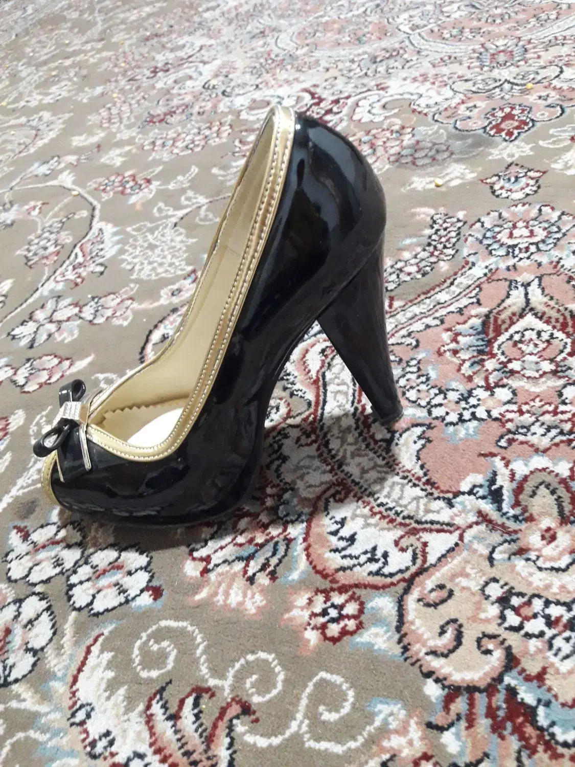 دو جفت کفش مجلسی|کیف، کفش، کمربند|جهرم, |دیوار