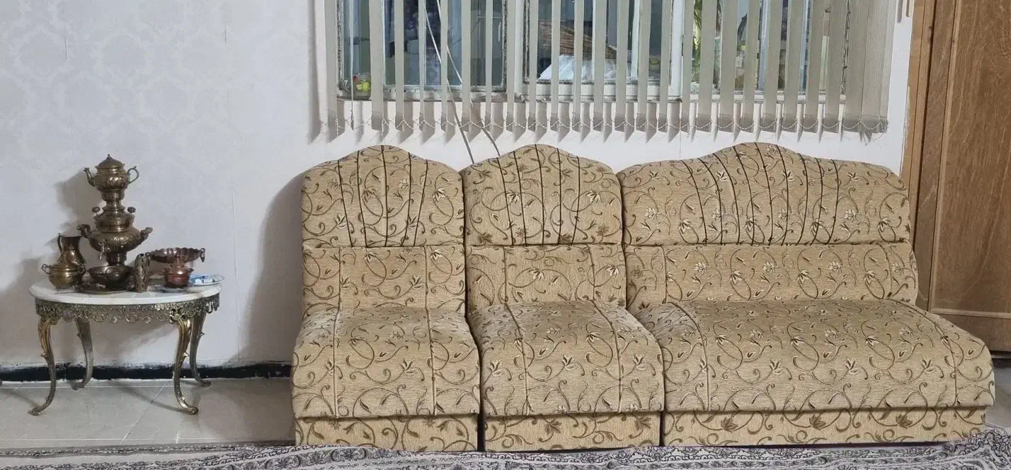 مبل راحتی ۷ نفره|مبلمان خانگی و میز عسلی|خرم‌آباد, |دیوار