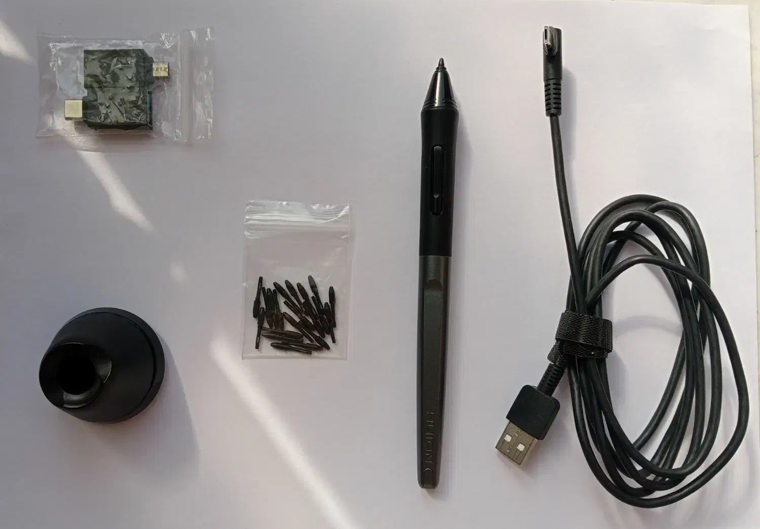 قلم نوری هویون (Huion) مدل HC16 به همراه نوک اضافه|لوازم جانبی موبایل و تبلت|تهران, اسکندری|دیوار