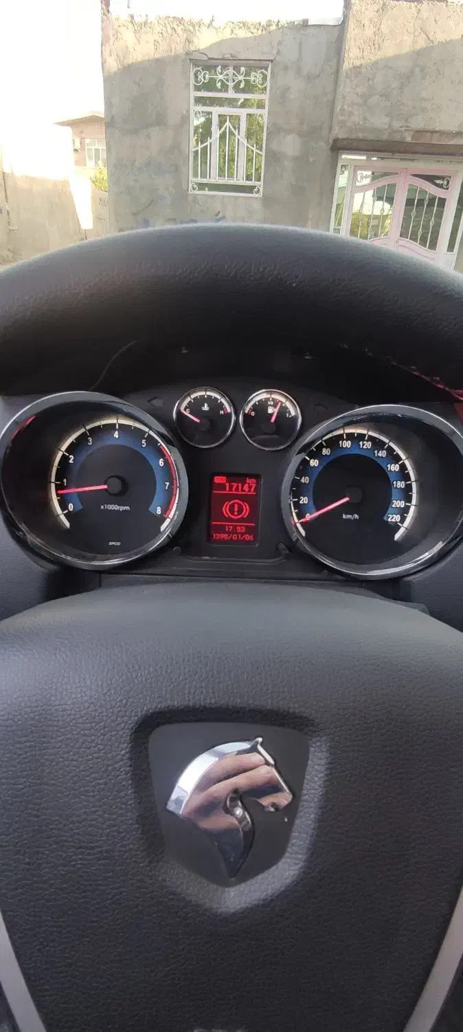 دنا پلاس 6دنده توربو سانروف دار|خودرو سواری و وانت|خزل, |دیوار