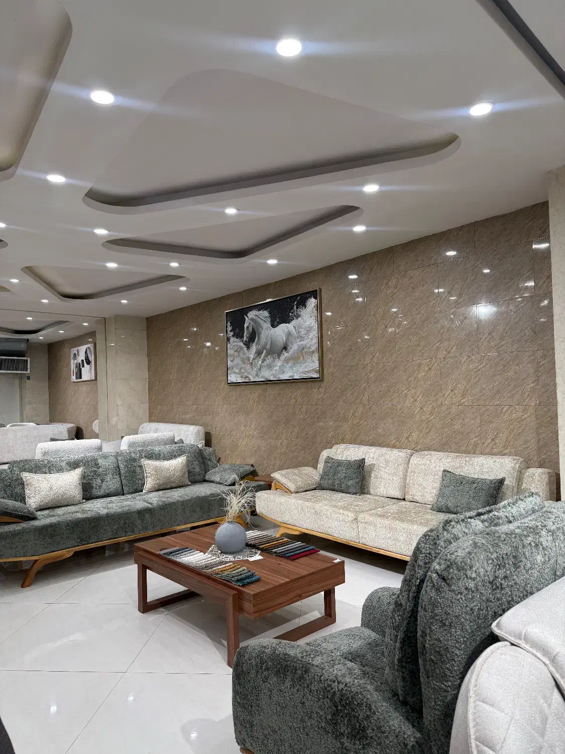 بدون پیش پرداخت از ماهی ۲ م قسط بده بدون بهره|مبلمان خانگی و میز عسلی|قدس, شهر‌قدس|دیوار