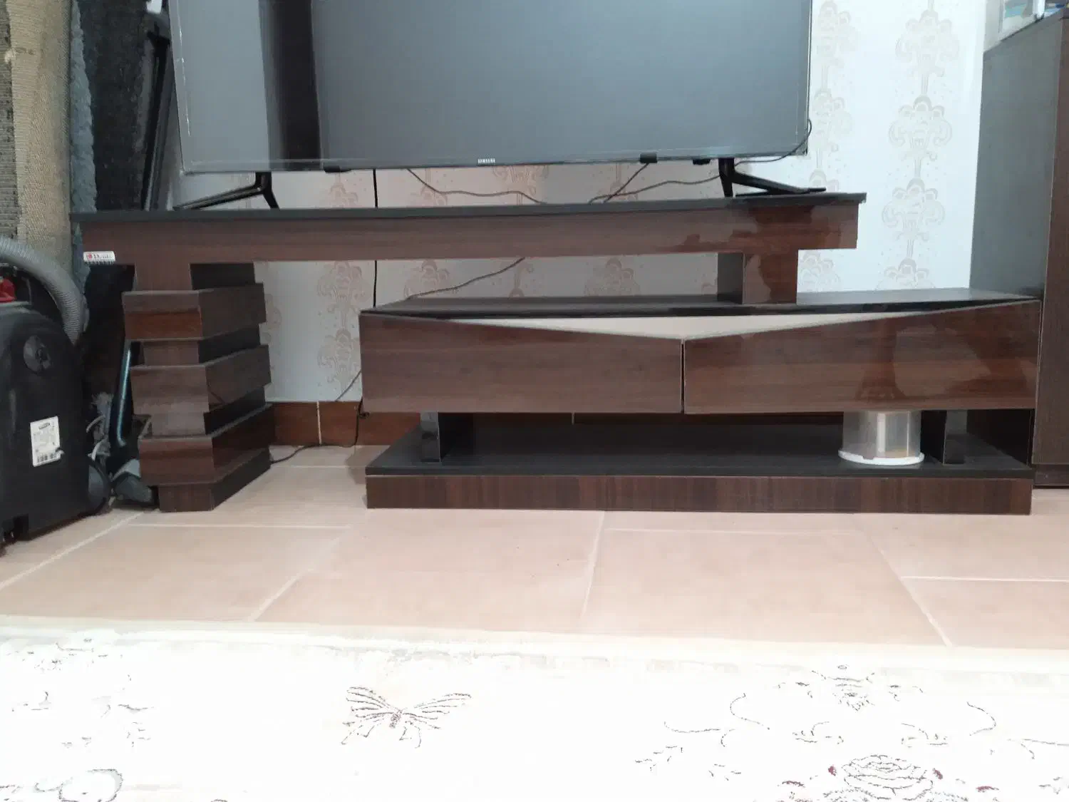 بخاری ودراور وجاکفشی کاردست نجار زیر تلویزیونی|بخاری، هیتر، شومینه|رشت, معلولین|دیوار