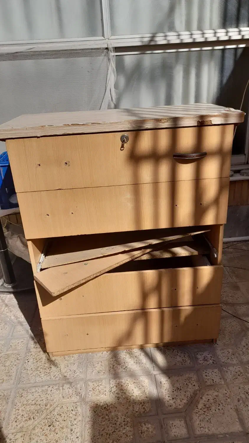 دراور|جاکفشی، کمد، دراور|اصفهان, آزادگان|دیوار