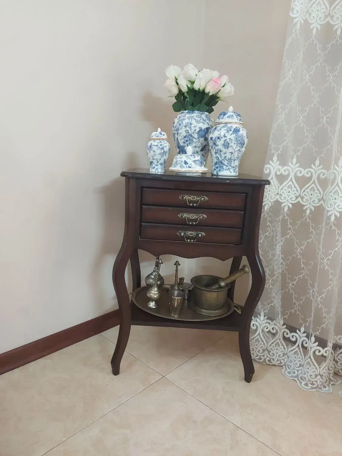 میز چهار پایه تزیینی|بوفه، ویترین، کنسول|گرگان, |دیوار