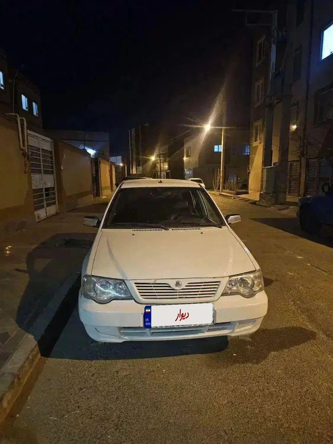 111 (۹۳)بدون رنگ|خودرو سواری و وانت|بیرجند, |دیوار