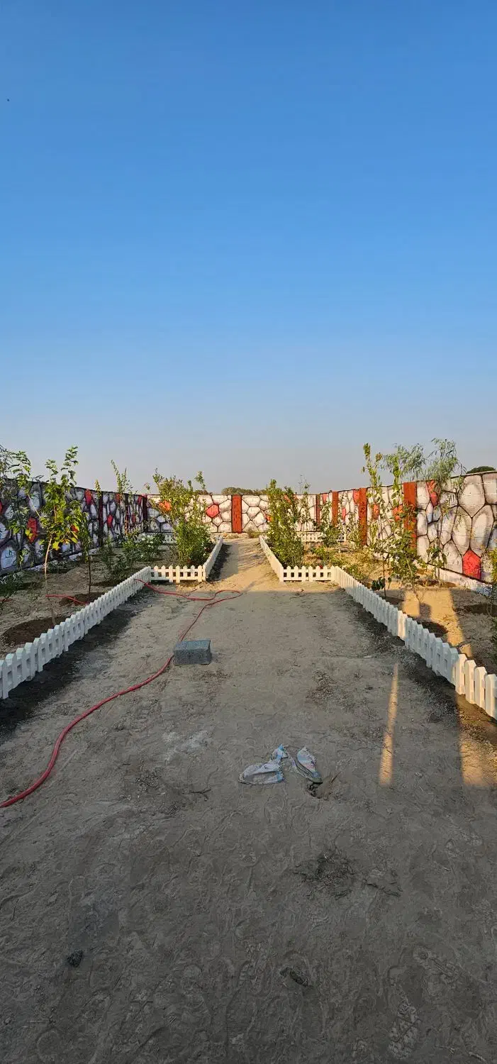 باغچه نقلی زیبا چهار دیواری ۳۰۰متر|فروش زمین و ملک کلنگی|تهران, یافت آباد جنوبی|دیوار