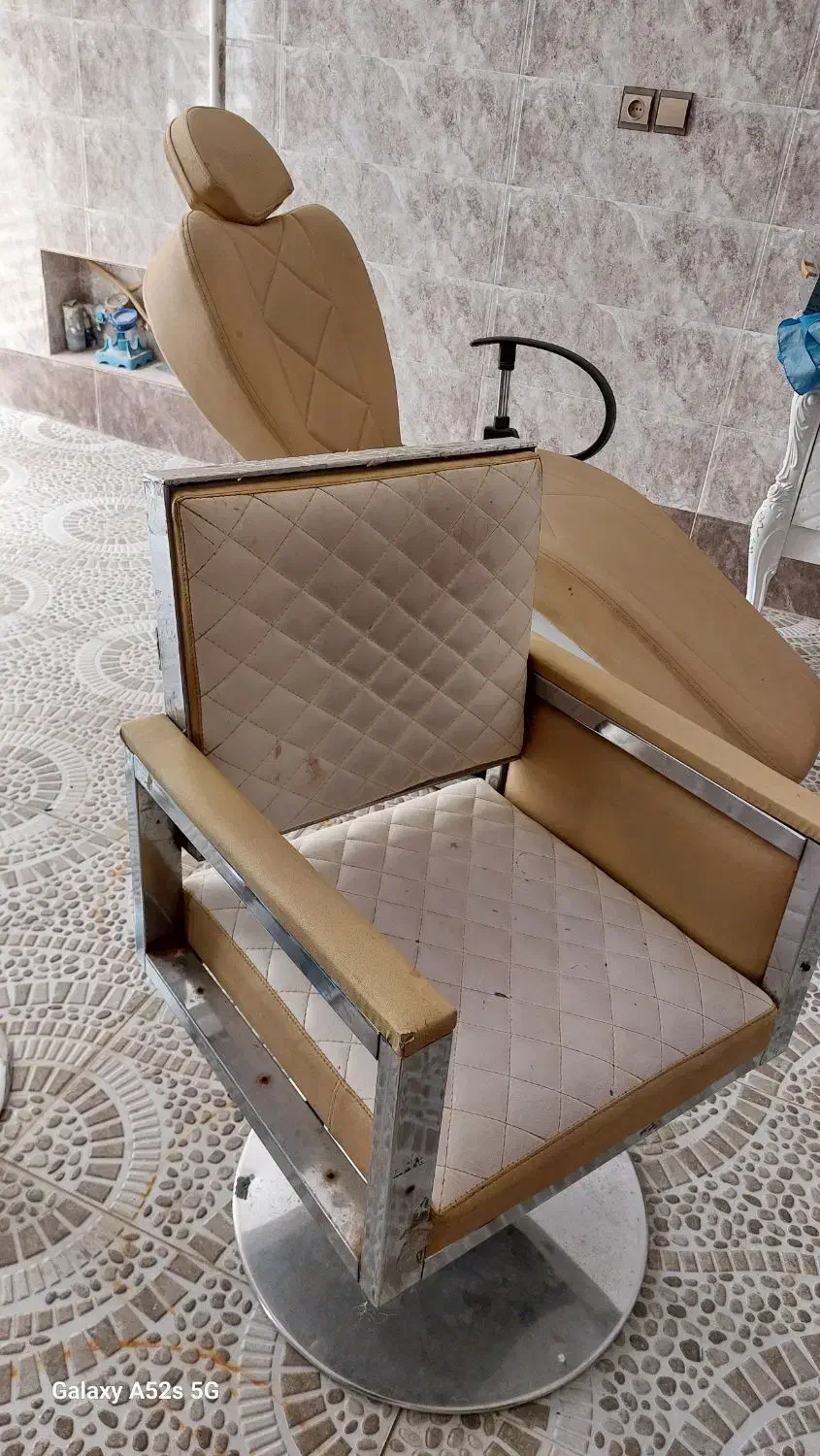 صندلی|صندلی و نیمکت|کاشان, ملا حبیب‌الله شریف|دیوار