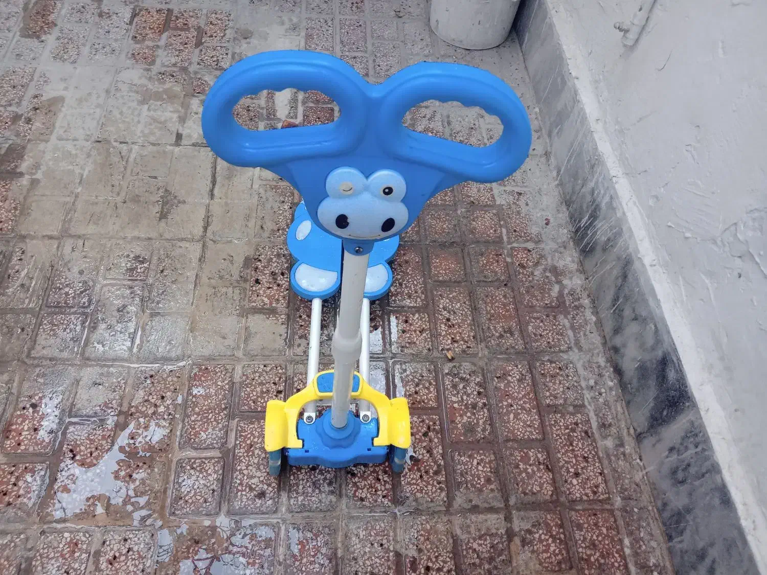 اسکوتر عروسکی زیگزاگی|دوچرخه، اسکیت، اسکوتر|مشهد, انقلاب|دیوار