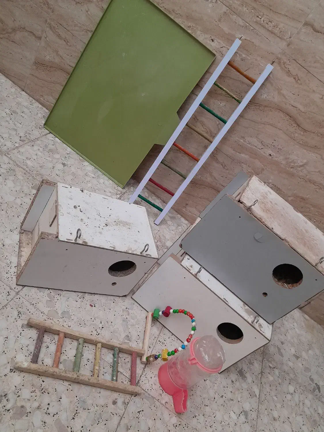 وسایل پرنده|لوازم جانبی حیوانات|قم, نخودی|دیوار