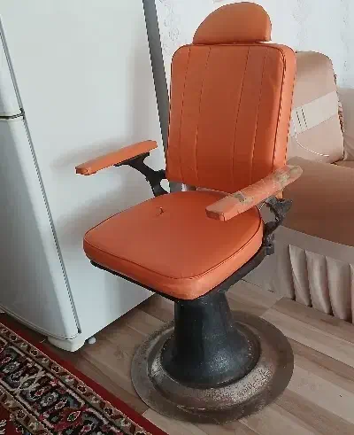 صندلی آرایشگاه|آرایشگاه و سالن‌های زیبایی|اهر, |دیوار