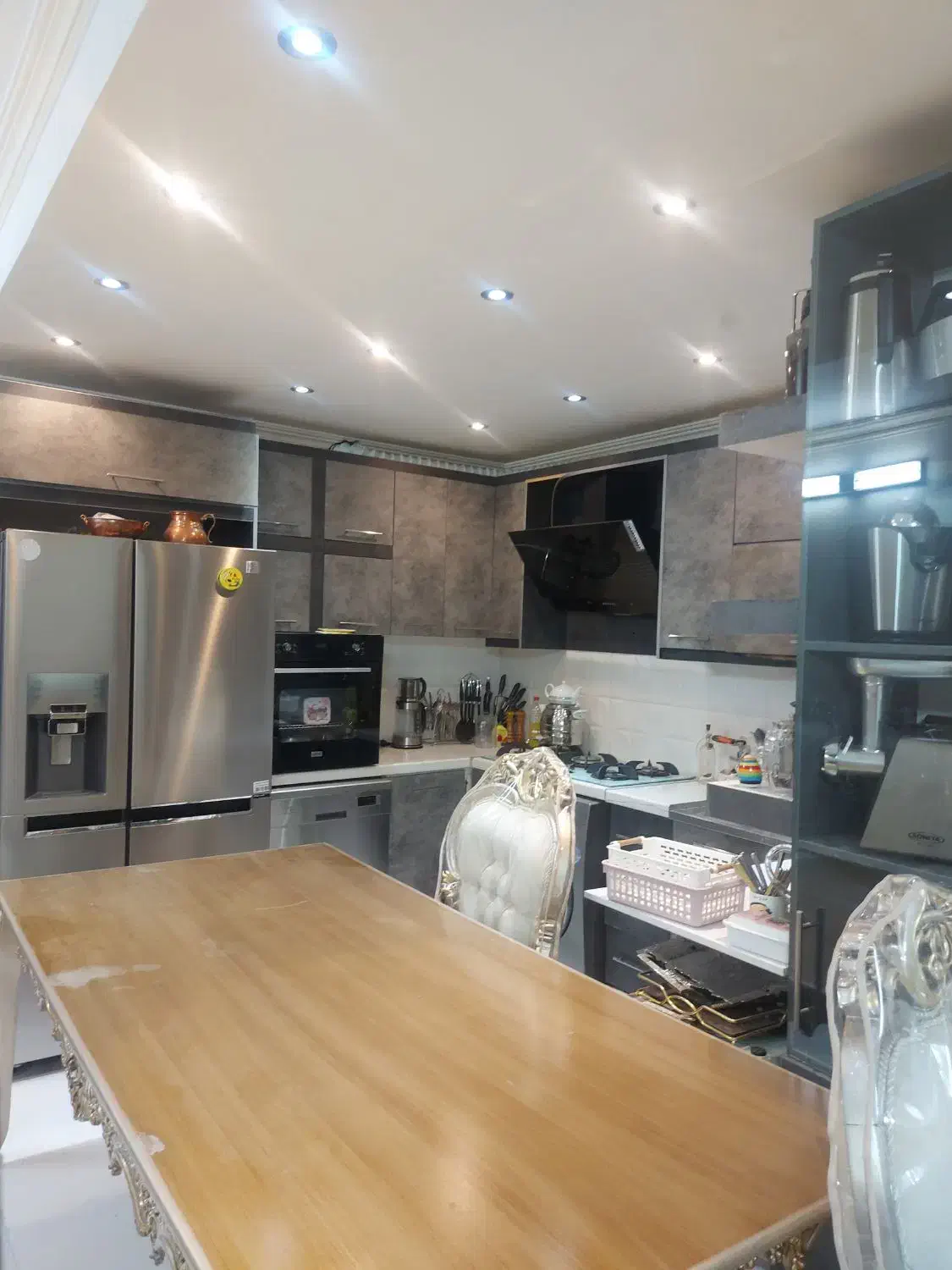 یه واحد آپارتمان سه راه غزنوی|فروش آپارتمان|کاشان, ملک آباد|دیوار