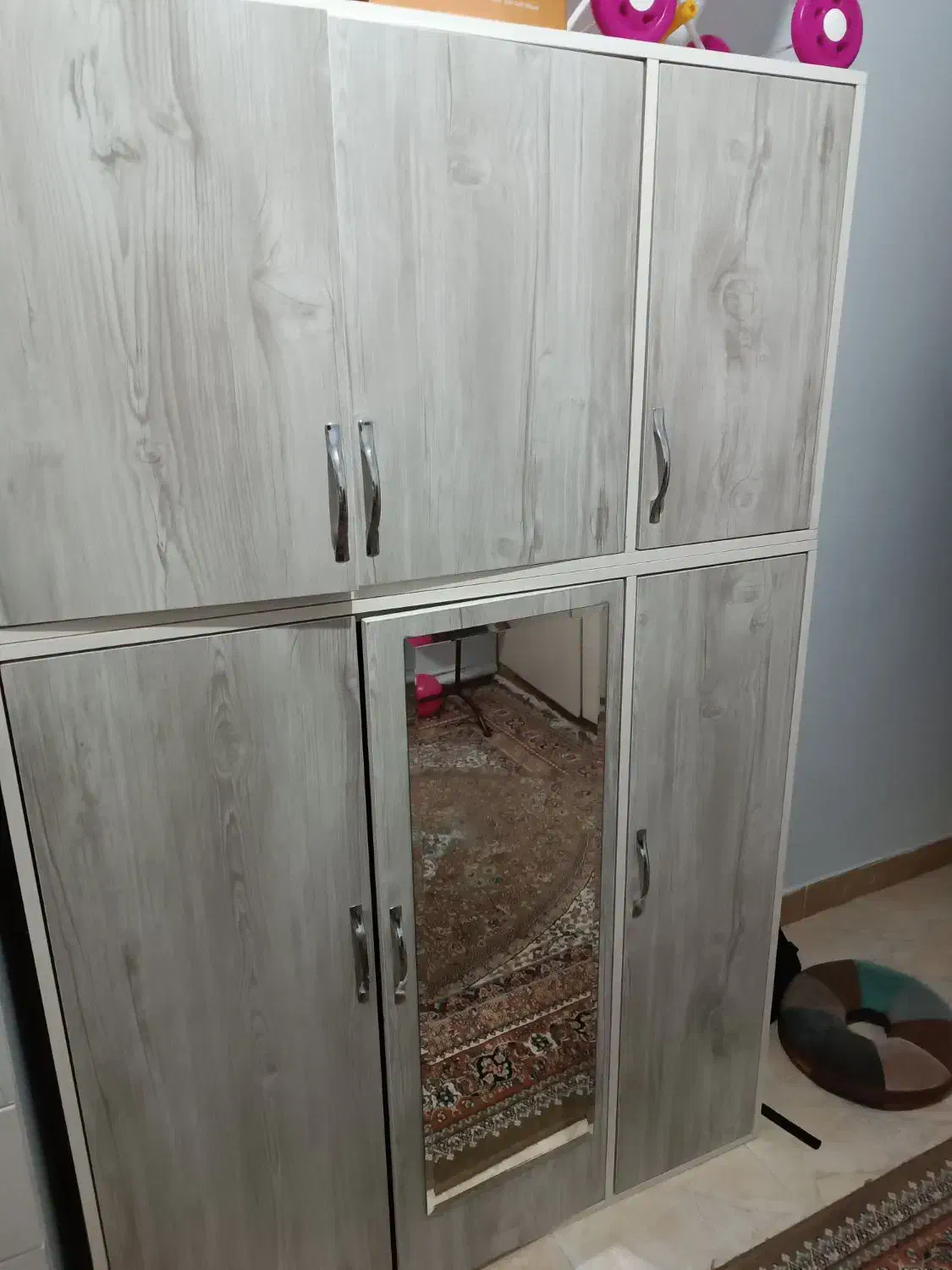 دلاور و کمد|جاکفشی، کمد، دراور|سمنان, |دیوار