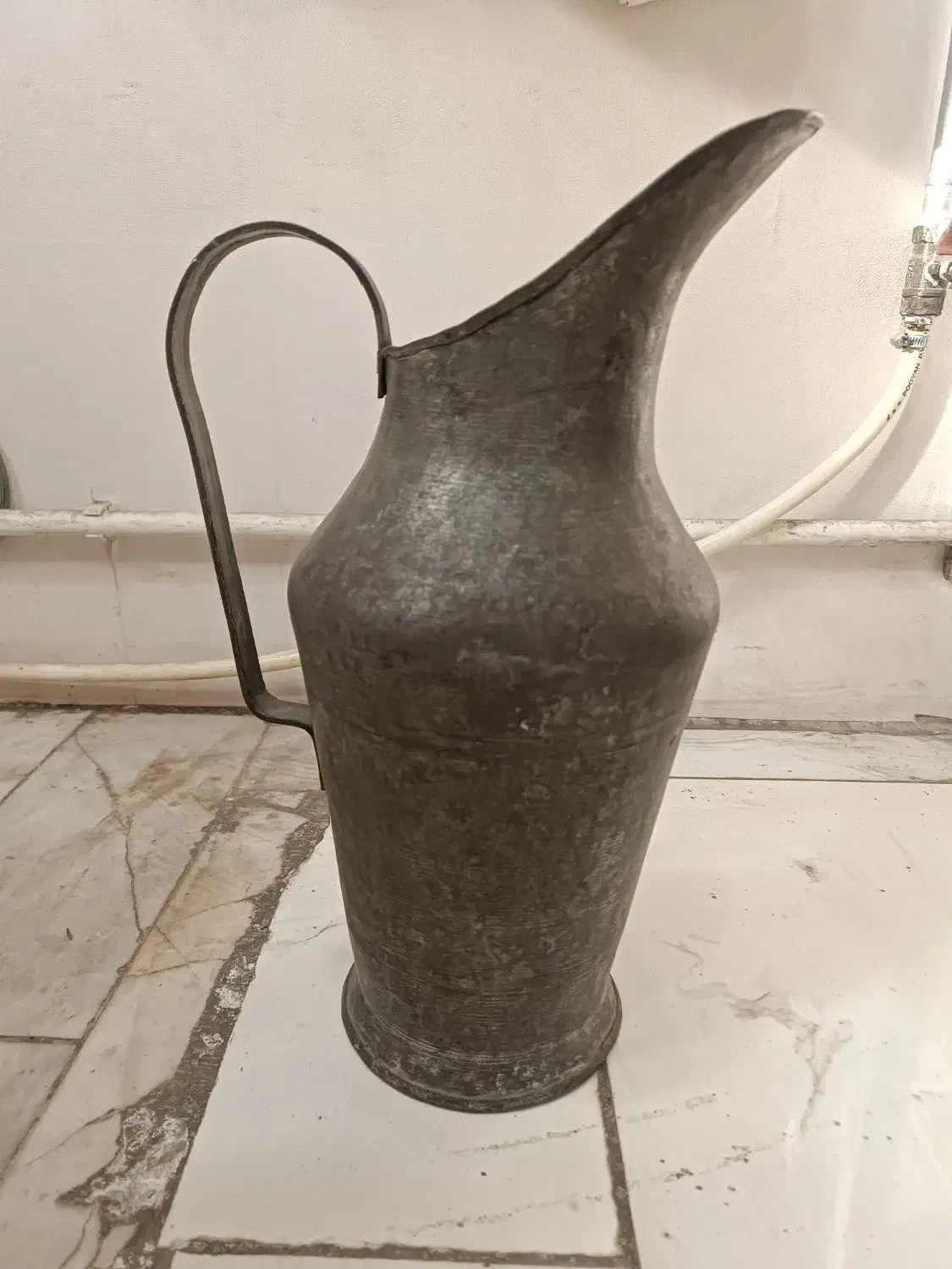 پارچ مسی قدیمی|کلکسیون اشیاء عتیقه|سبزوار, مدرس|دیوار