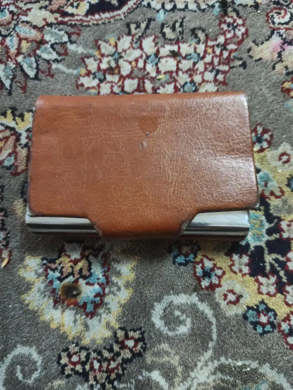 اشیا|اشیا|برخوار, |دیوار