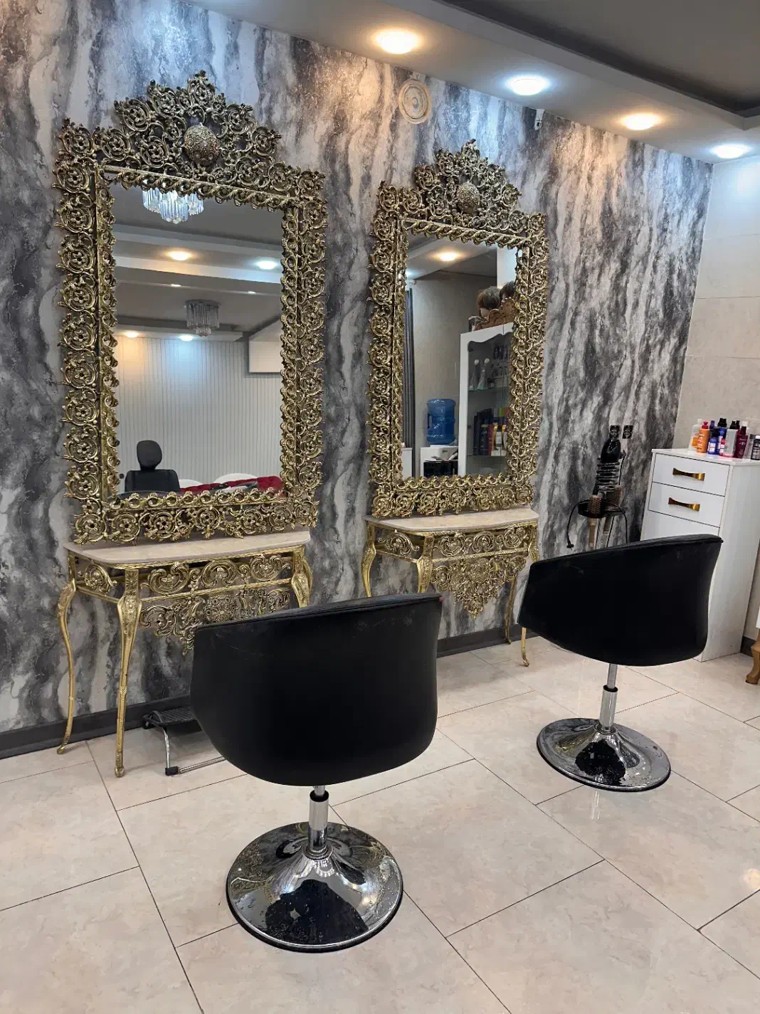 فروش فوری|آرایشگاه و سالنهای زیبایی|اصفهان, جلفا|دیوار