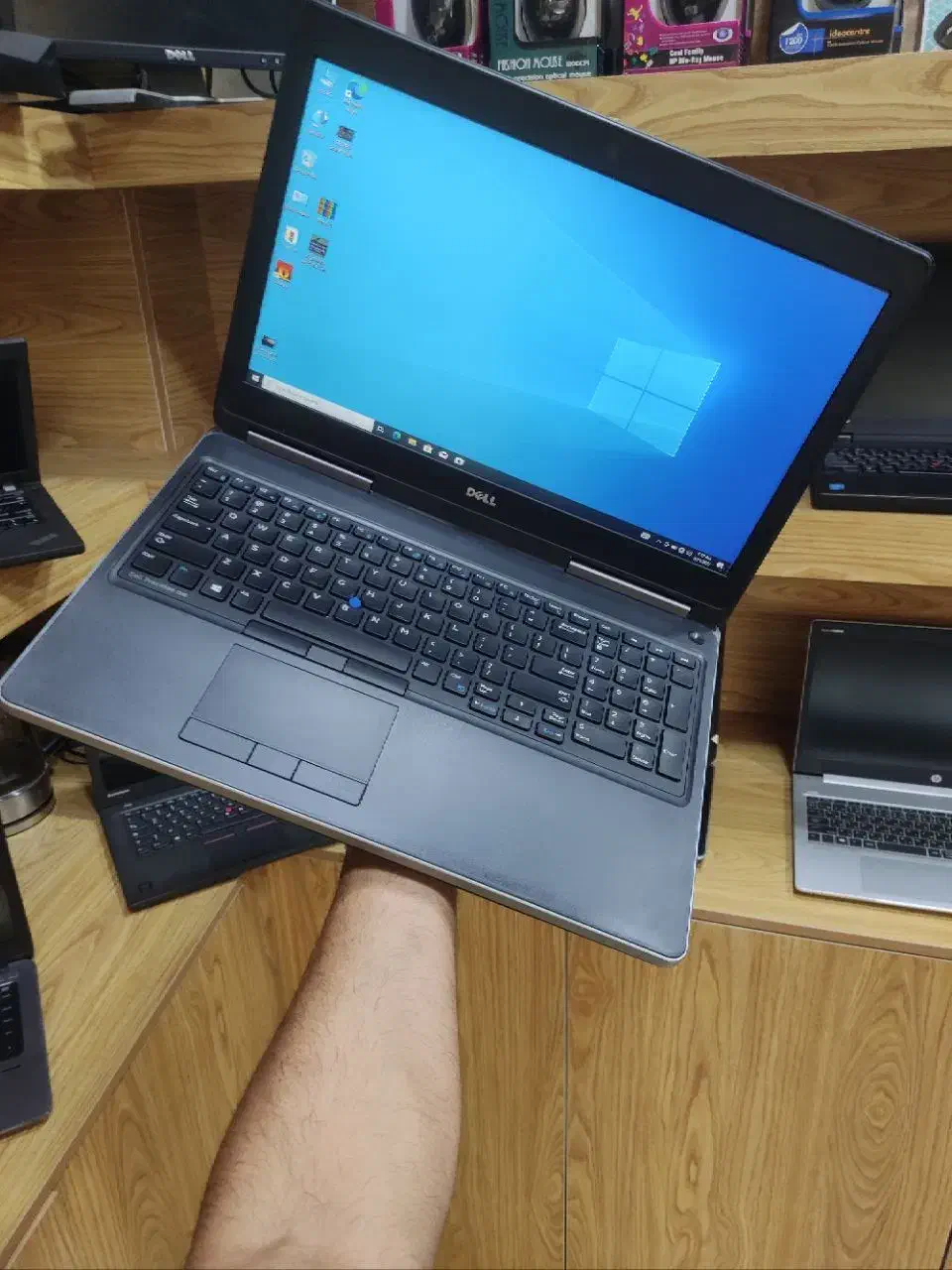 رندرینگDell 7510 Xeon/HQ گرافیک۴/رم۱۶/هارد512ssd|رایانه همراه|تهران, استخر|دیوار