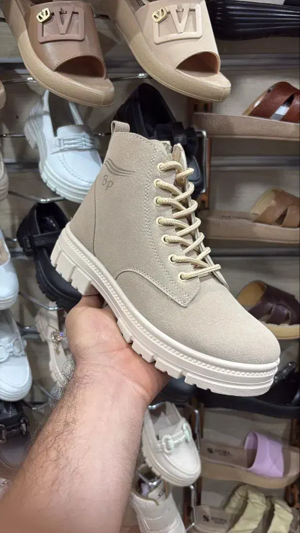 ادمین فروش|استخدام رایانه و فناوری اطلاعات|بروجرد, |دیوار