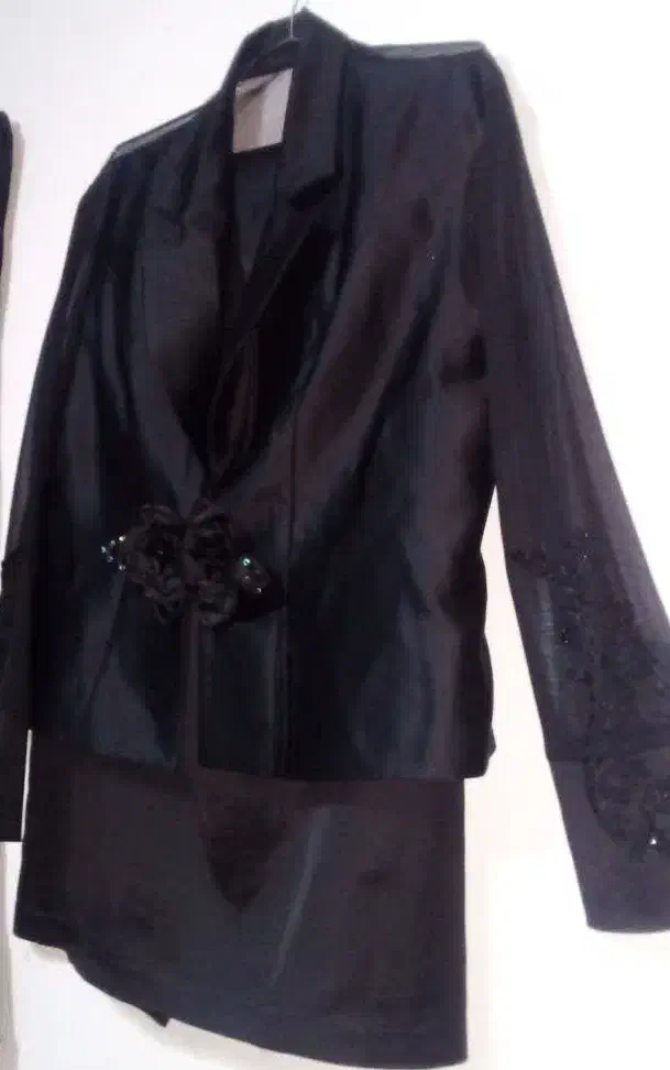 کت ودامن مجلسی|لباس|بومهن, |دیوار