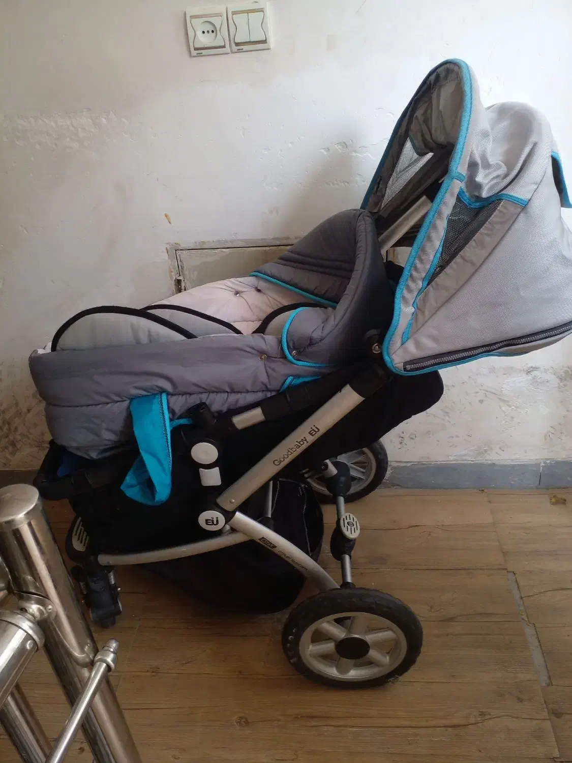 کالسکه و کیف حمل  در حد نو  مارک goodbaby eu|کالسکه و لوازم جانبی|شیراز, دلجو|دیوار