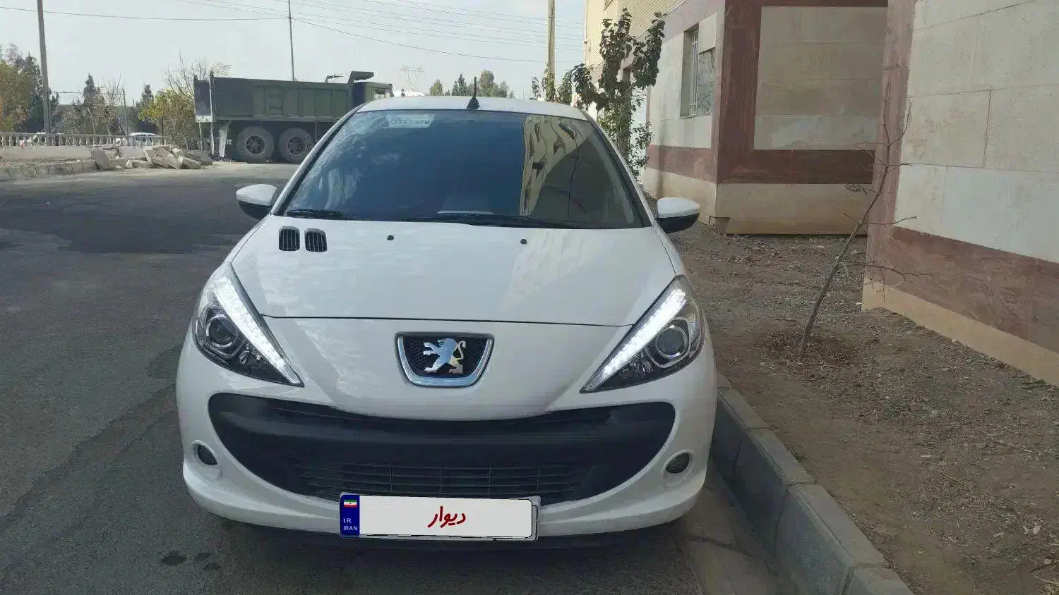 پژو ۲۰۷ دنده|خودرو سواری و وانت|قم, پردیسان|دیوار