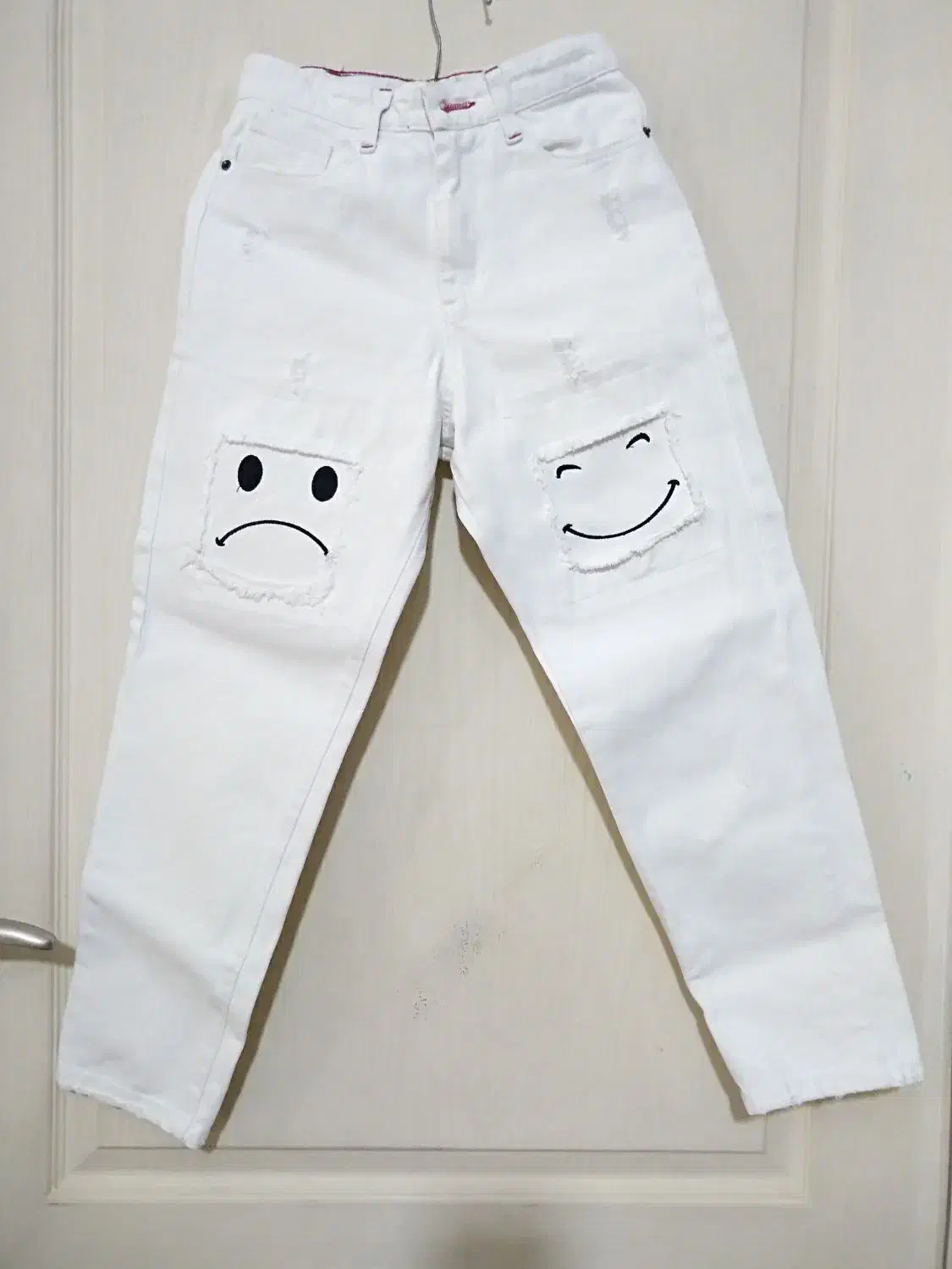 شلوار جین سفید و زغالی و بیلرسوت|کفش و لباس بچه|شیراز, نصر|دیوار