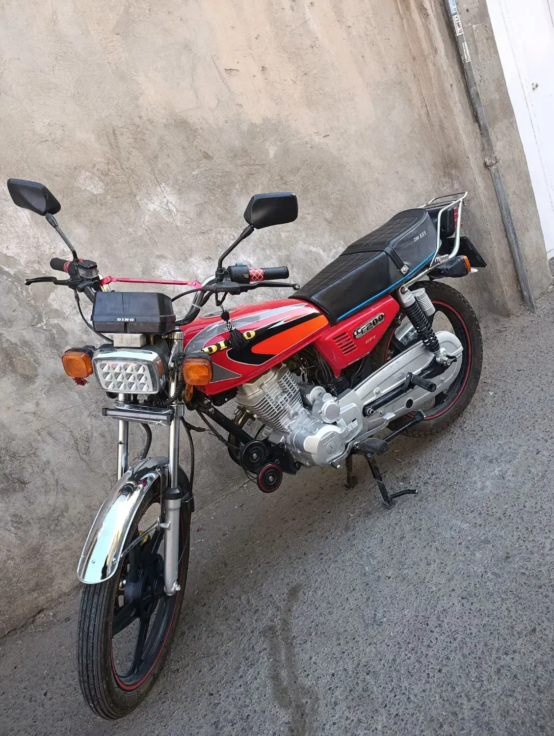 موتور 200دینو|موتورسیکلت|قم, زاویه|دیوار