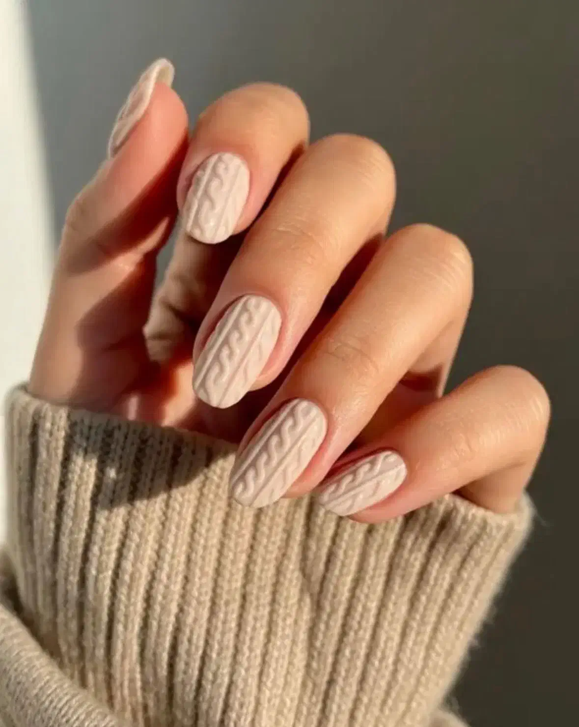 خدمات ارایشگری و ناخن|خدمات آرایشگری و زیبایی|کرج, ساسانی (قلمستان)|دیوار