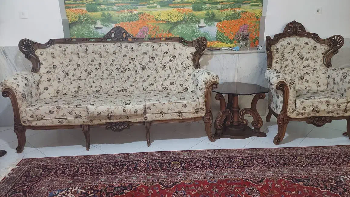 مبل سلطنتی ۹نفره به همراه دومیزعسلی کوچک|مبلمان خانگی و میز عسلی|کرمانشاه, |دیوار