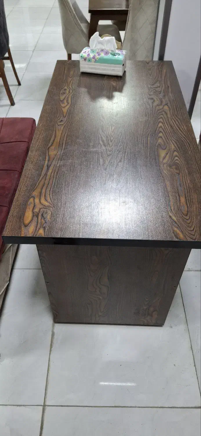 میز صندلی|کافی‌شاپ و رستوران|تویسرکان, |دیوار