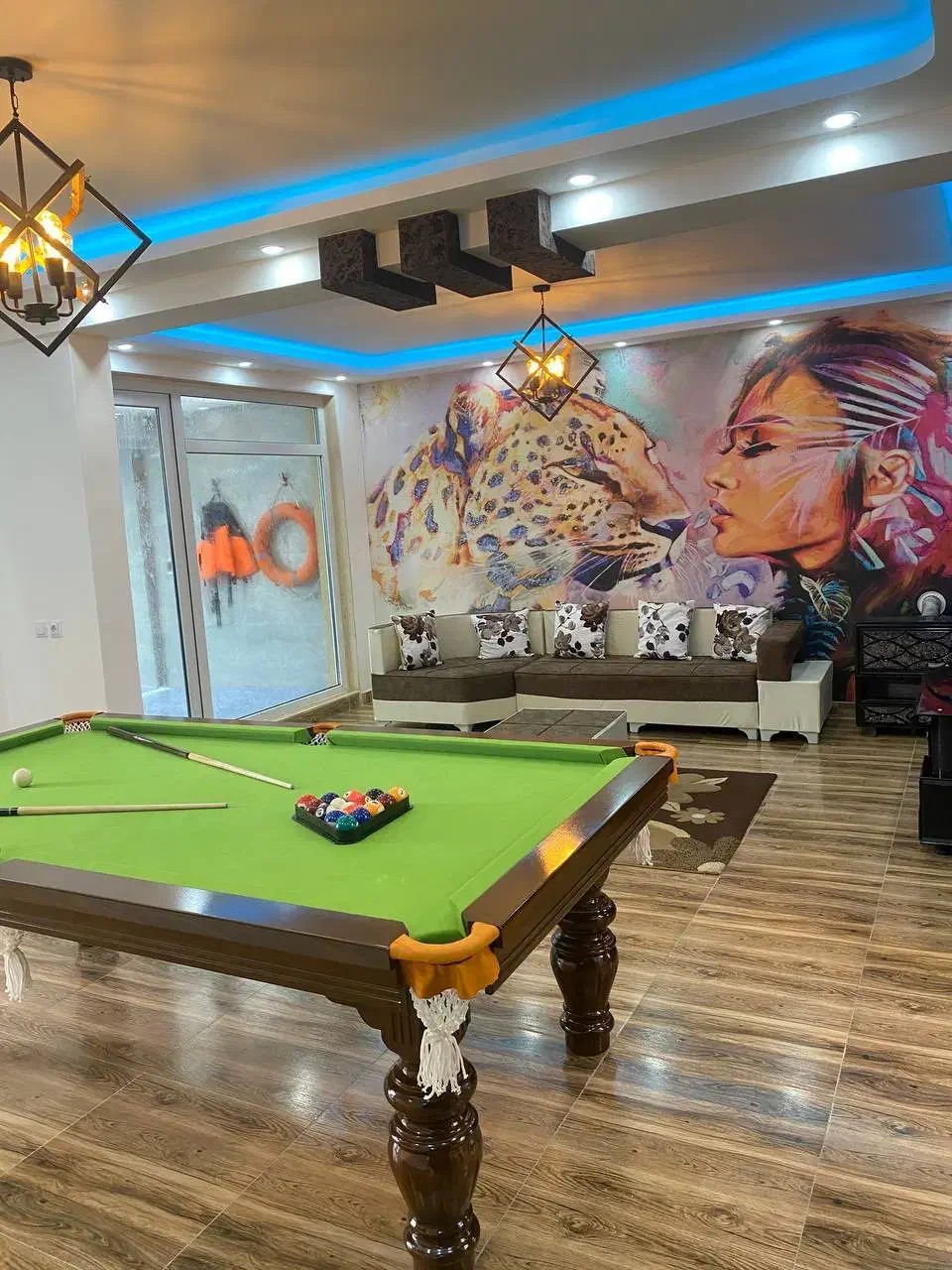 ویلا استخردار جکوزی بیلیارد و فوتبال دستی|اجارهٔ کوتاهمدت آپارتمان و سوئیت|بندر انزلی, معلم|دیوار