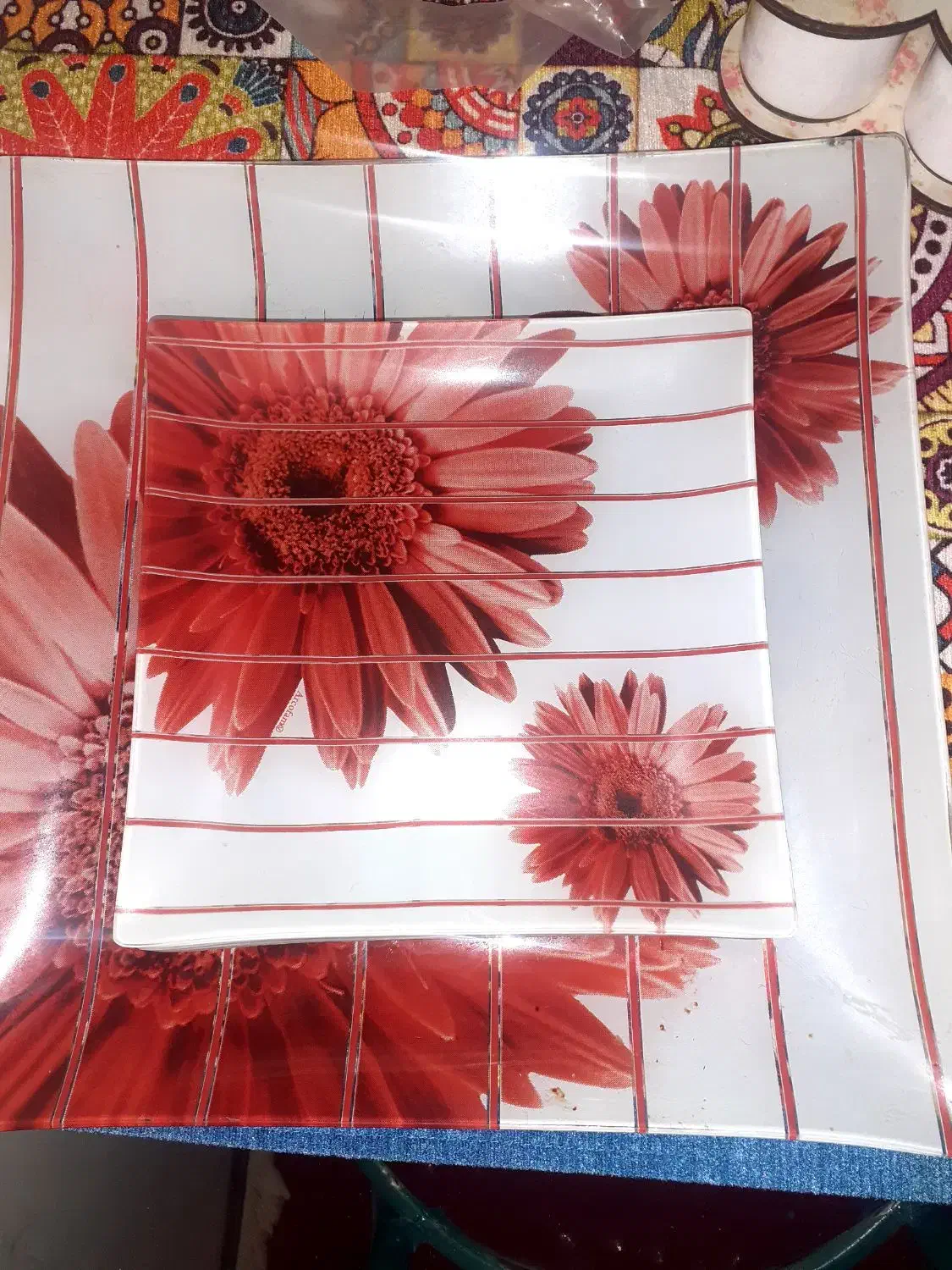 دیس و پیش دستی|ظروف سرو و پذیرایی|هشتگرد, فاز ۷ مهستان|دیوار