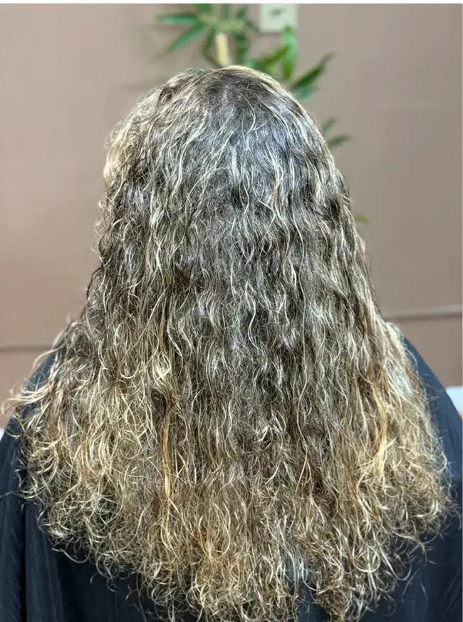 تخفیف کراتین مو به مناسبت روز زن به مدت۱۰روز|خدمات آرایشگری و زیبایی|فولادشهر, B4|دیوار