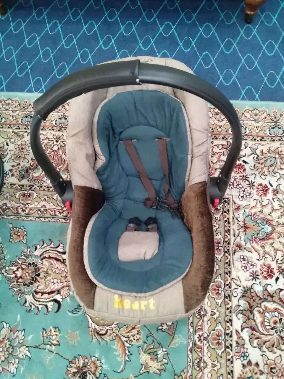 صندلی غذا کریر نی نی لالای دلیجان|کالسکه و لوازم جانبی|تهران, امام زاده عبدالله|دیوار