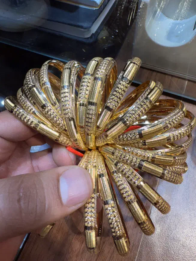 النگو طلا بدونه واسطه قیمت کارگاهی|جواهرات|شهرکرد, |دیوار