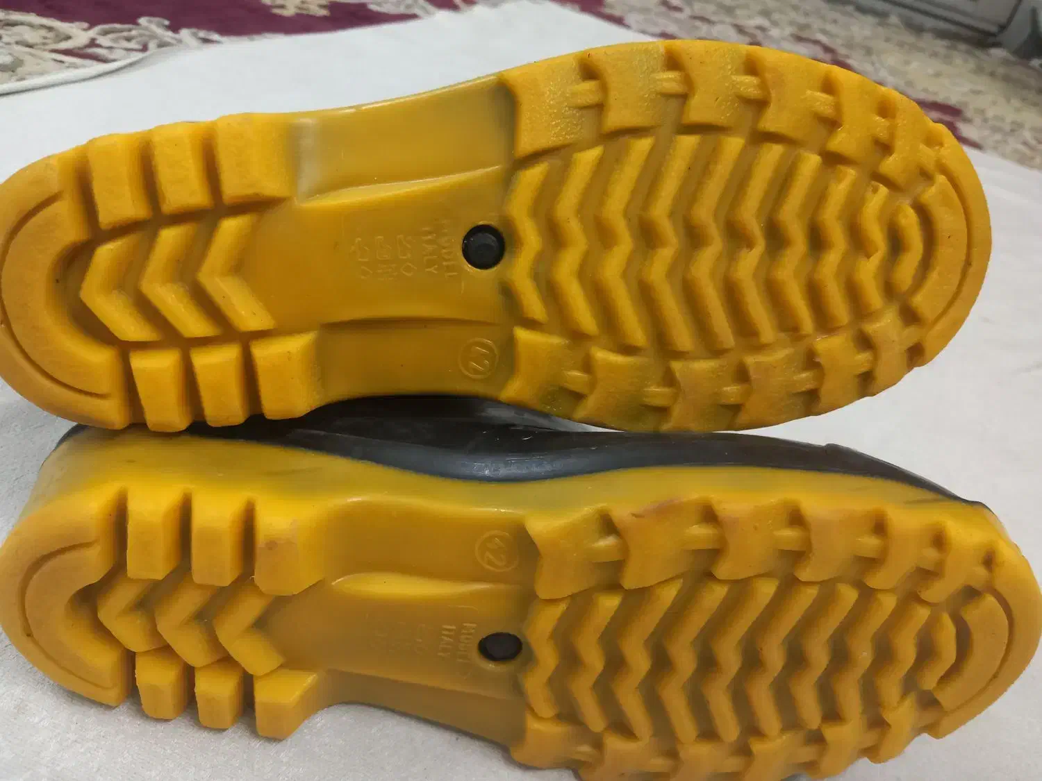 چکمه ساق کوتاه|کیف، کفش، کمربند|قائم‌شهر, |دیوار