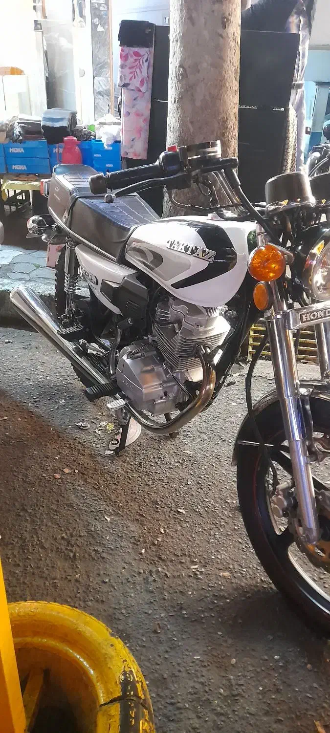 موتورهندا 200|موتورسیکلت|رشت, منظریه|دیوار