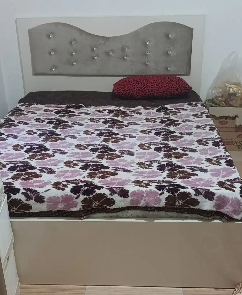فروش تختخواب دونفره|تخت و سرویس خواب|بانه, |دیوار