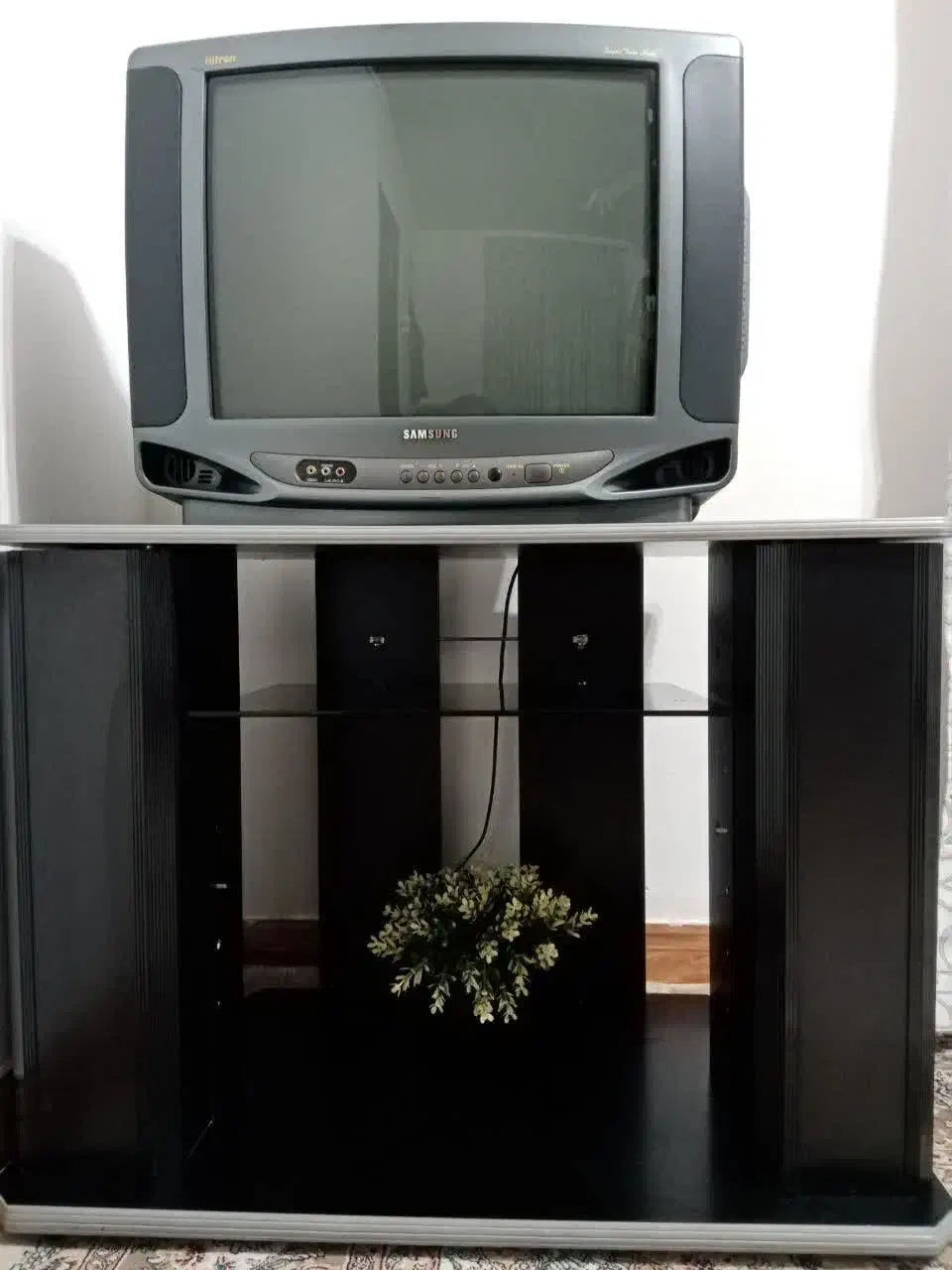 فروش تلویزیون و میز تلویزیون|تلویزیون و پروژکتور|خلیل شهر, |دیوار