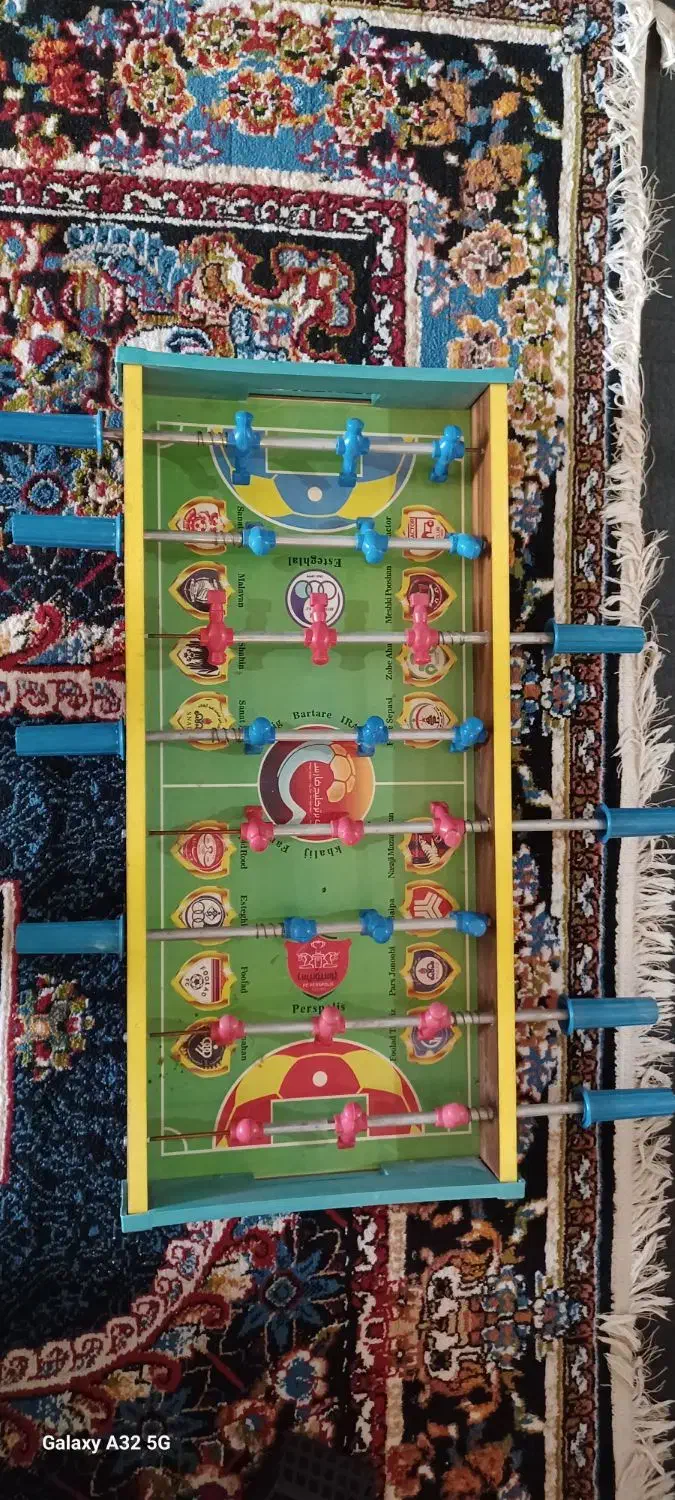 فوتبال دستی در حد نو کاملا سالم|ورزش‌های توپی|کامیاران, |دیوار