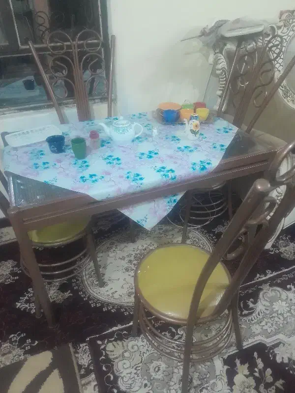 فروشی|میز و صندلی غذاخوری|قوچان, |دیوار