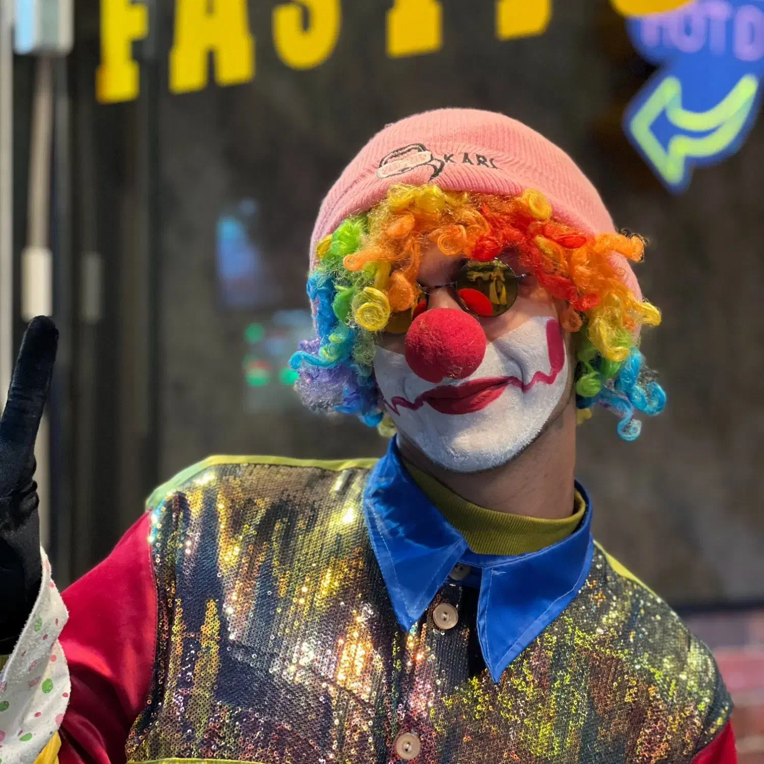 سیلورمن دلقک عروسک مرد نقره ای|خدمات پذیرایی، مراسم|تهران, طرشت|دیوار