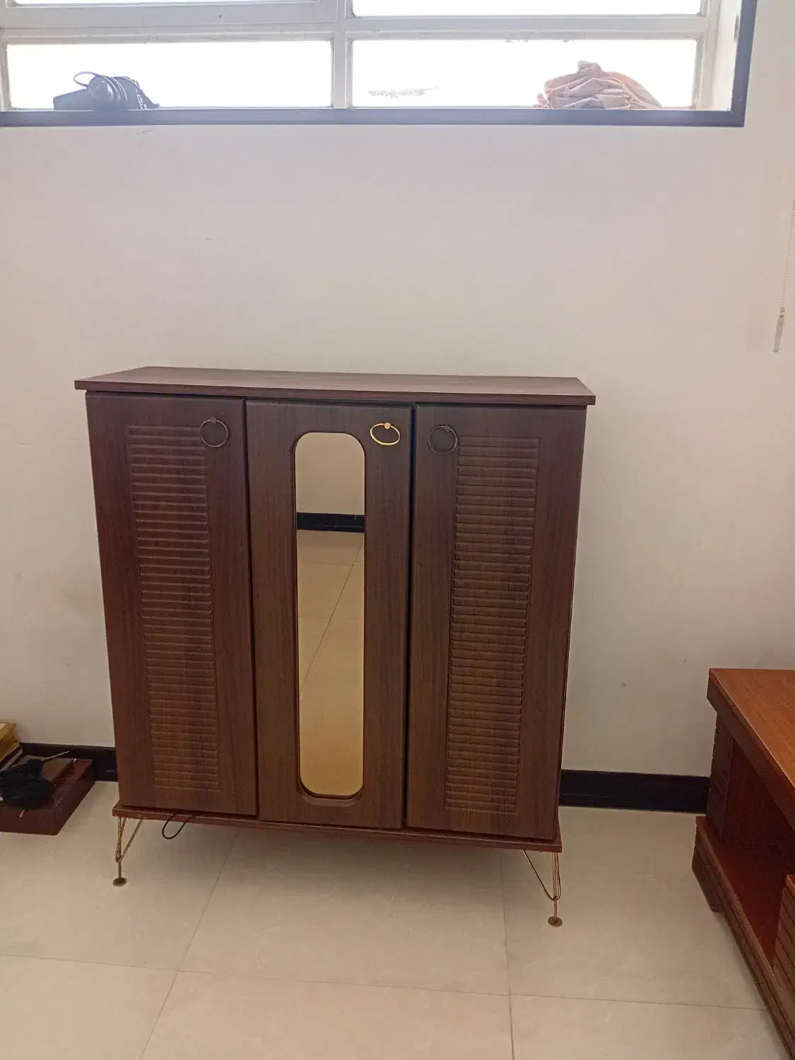 میز تی‌وی و جاکفشی|میز تلویزیون|یزد, |دیوار