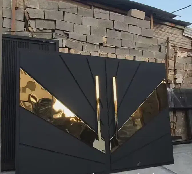 جوشکار با ۳۵ سال سابقه کاری|خدمات پیشه و مهارت|لاهیجان, انقلاب|دیوار