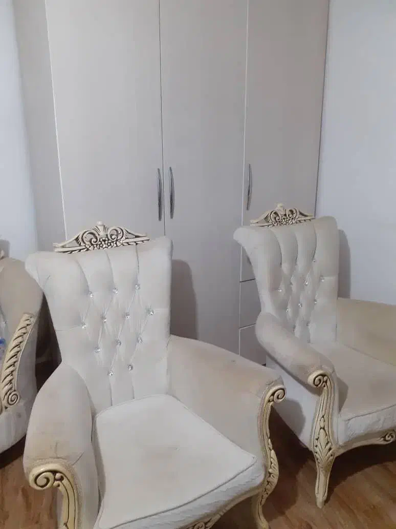 مبل ۷نفره|مبلمان خانگی و میز عسلی|رشت, پل تالشان|دیوار