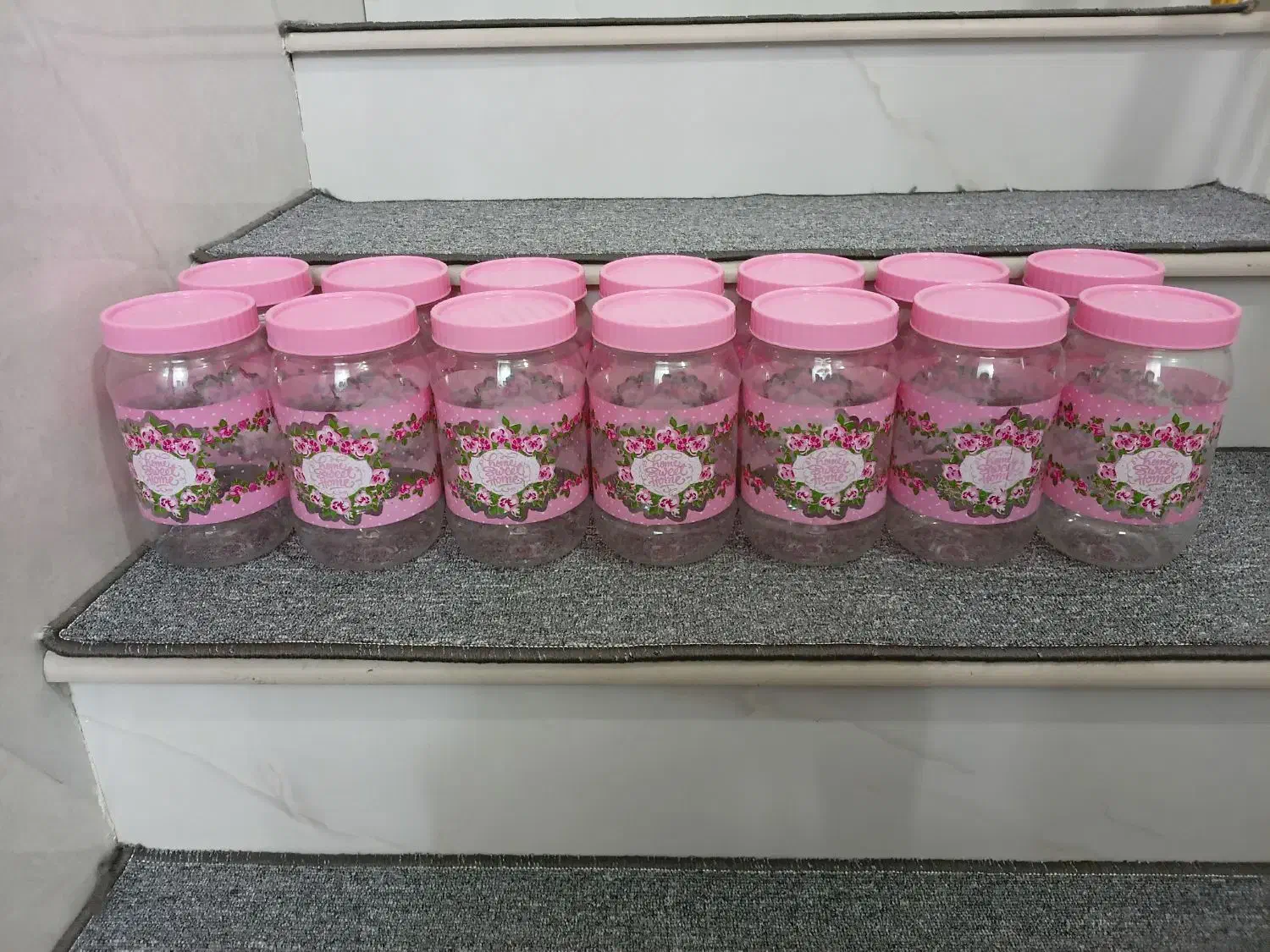 ۱۴ عدد قوطی یک کیلونیم|ظروف نگهدارنده، پلاستیکی، یک‌بارمصرف|مریوان, |دیوار